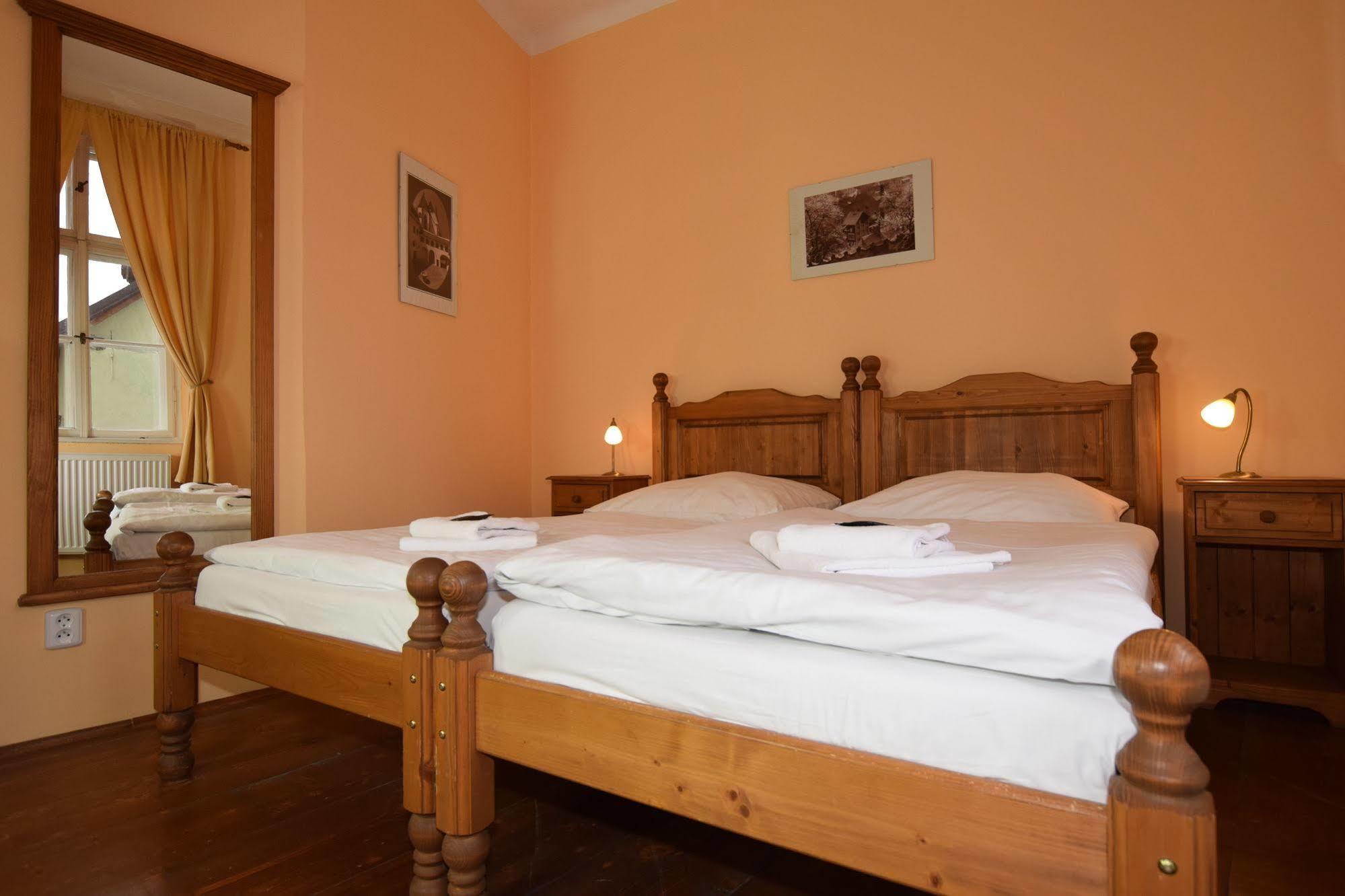 Pension Zamecka Apartma - Castle Apartments Cesky Krumlov Exterior photo